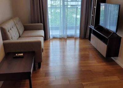 1-BR Condo at Focus Ploenchit near BTS Nana