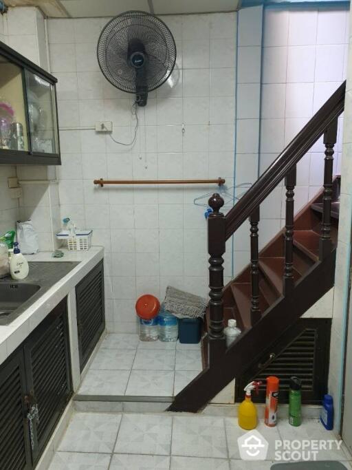 2-BR Townhouse near MRT Sam Yan