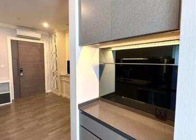 1 Bedroom Condo