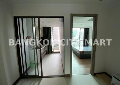 Condo at Supalai Oriental Sukhumvit 39 for sale