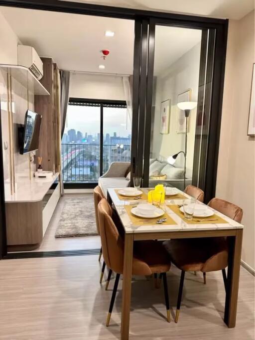 Condo for Rent at Life Asoke Hype