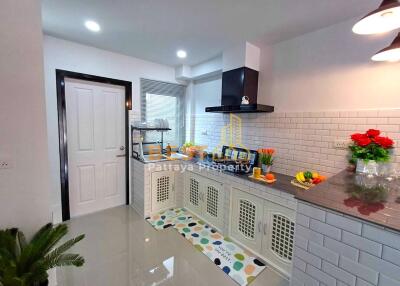 2 Bedrooms Townhouse in Rattanakorn Village 20 Siam Country Club H011722