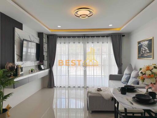 2 Bedrooms Townhouse in Rattanakorn Village 20 Siam Country Club H011722