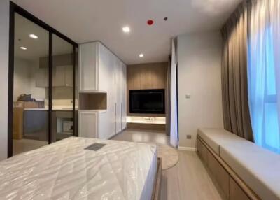 1 Bedroom Condo