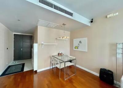 Condo for Rent at Siri Residence