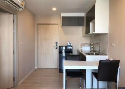 1 Bedroom Condo