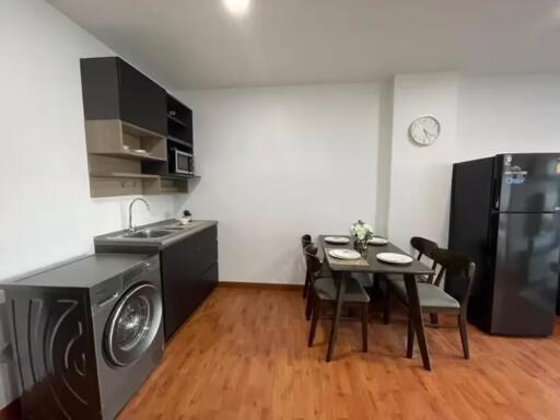 1 Bedroom Condo