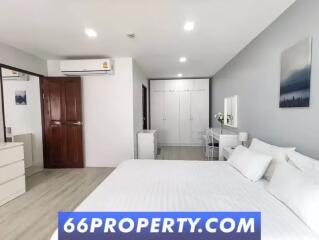 1 Bedroom Condo