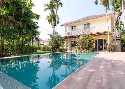 Pool Villa for Rent in