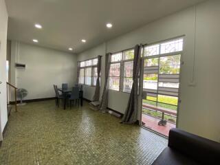 3 Bedroom House in Old City