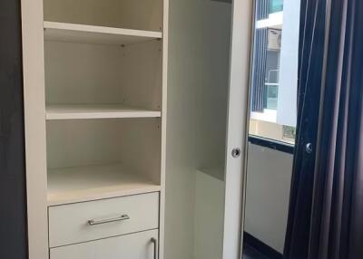 1 Bedroom Condo