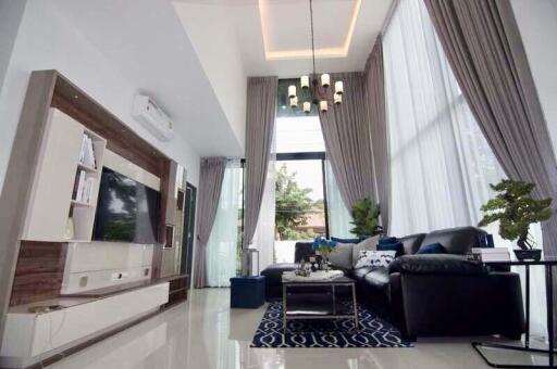 Modern Pool Villa for Rent/Sale in Wang Tan