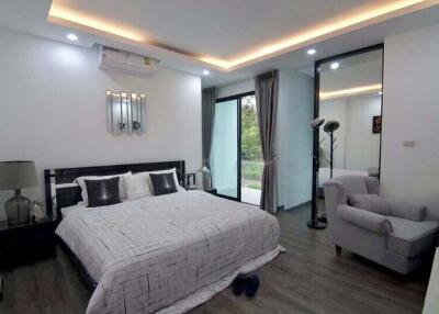 Modern Pool Villa for Rent/Sale in Wang Tan