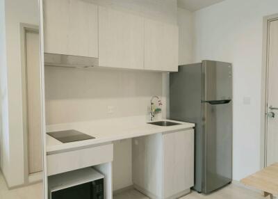 Condo for Rent at Life One Wireless