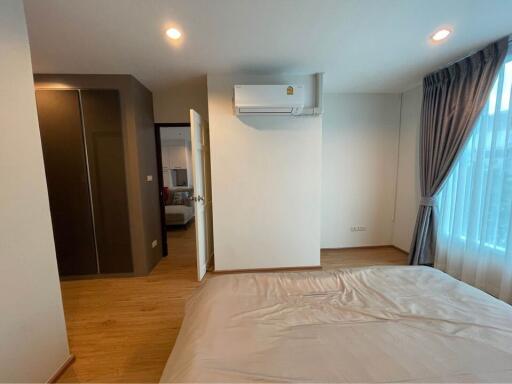 Condo for Rent at Sukhumvit Living Town