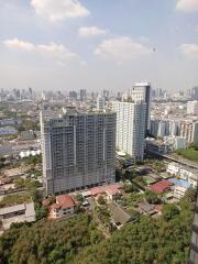 Condo for Rent at Life Asoke Hype