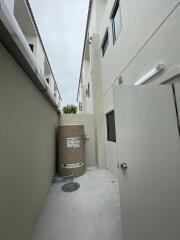 House for Rented at PLEX Onnut - Wongwaen