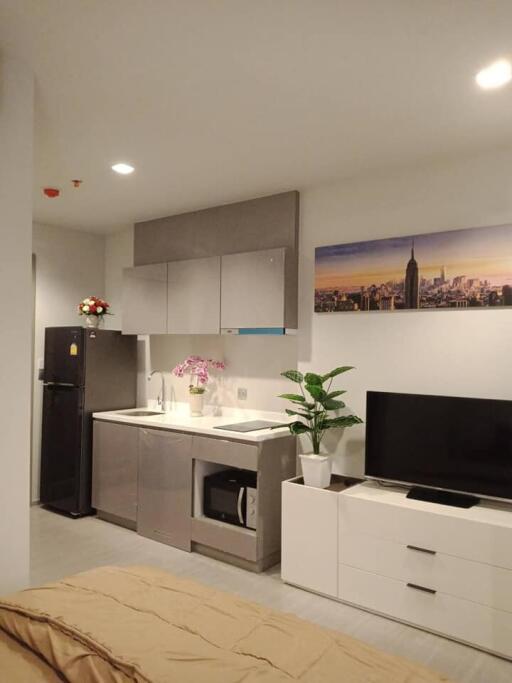 Condo for Rent at Life Asoke - Rama 9