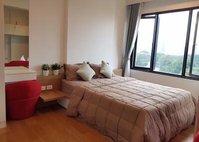 1 Bedroom Condo Room for Rent Blocs 77