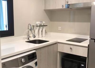 1 Bedroom Condo for Rent at Life One Wireless