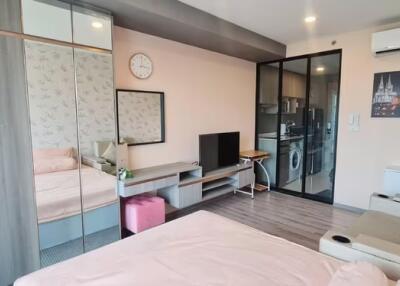 Studio for Rent in Mueang Samut Prakan