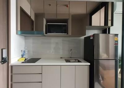 Studio for Rent in Huai Khwang