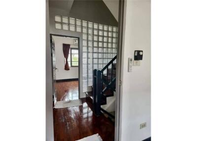 For Rent : Spacious 3BR + Study Townhouse in On-Nut Compound - Near BTS & Expressway - 920071001-12680