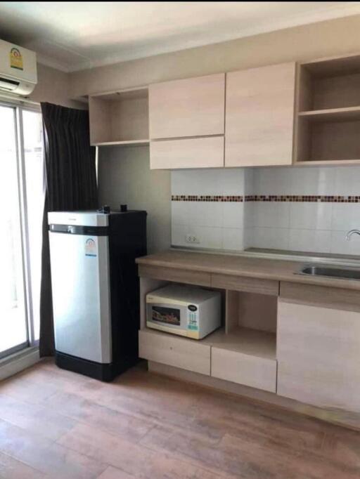 Condo for Rent at Lumpini Place Rama 4 - Kluai Nam Thai