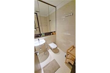 For Sale Special price  2 bedrooms foreigner quota The Lakes Condominium