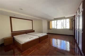 Spacious 3BR Condo with Maid Room - Grand Ville House 1, Sukhumvit 24