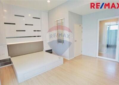 200 Sqm., 4 Beds Townhouse listed for ฿ 6,490,000.