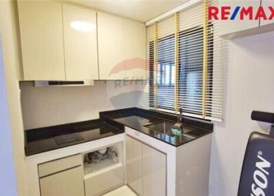 200 Sqm., 4 Beds Townhouse listed for ฿ 5,990,000.