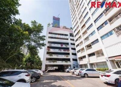 49 Sqm., 2 Beds Condo listed for ฿ 2,500,000.