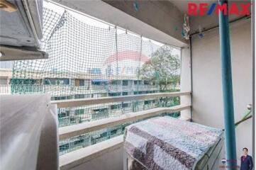 49 Sqm., 2 Beds Condo listed for ฿ 2,500,000.