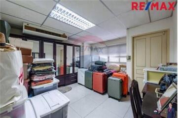 98 Sqm., 3 Beds Condo listed for ฿ 4,700,000.