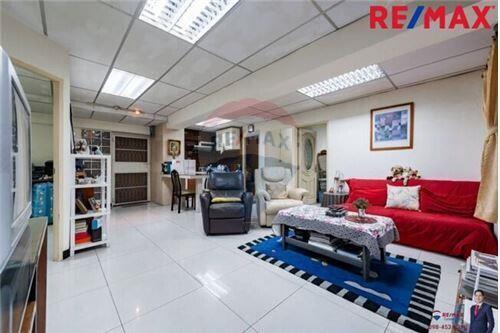 98 Sqm., 3 Beds Condo listed for ฿ 4,700,000.