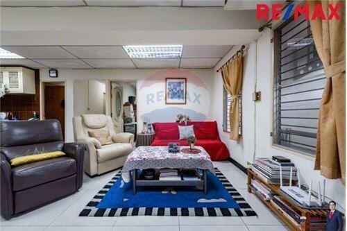 98 Sqm., 3 Beds Condo listed for ฿ 4,700,000.