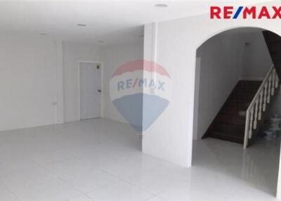 120 Sqm., 4 Beds Townhouse listed for ฿ 4,950,000.