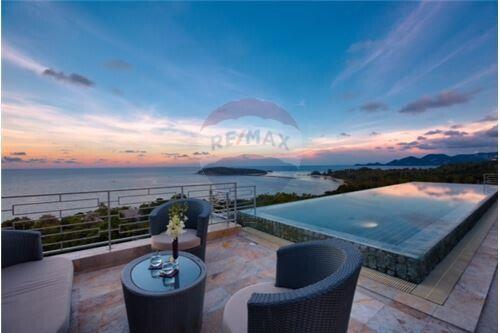 STUNNING 5 BEDROOM 180 DEGREE SEAVIEW VILLA