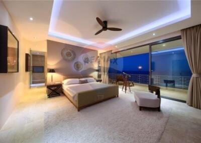 STUNNING 5 BEDROOM 180 DEGREE SEAVIEW VILLA