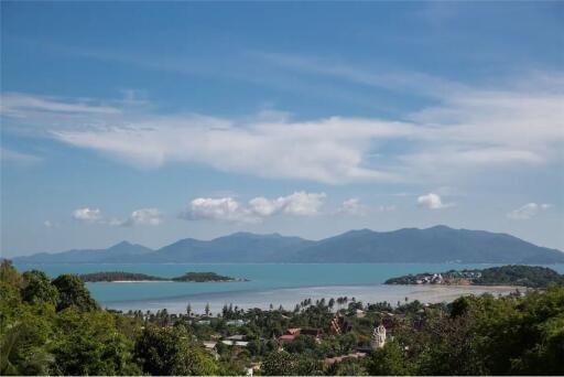 3 Bedroom Contemporary Sea View Villa in Koh Samui