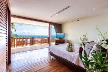 Modern style 5 bedroom sea view villa in Mae Nam