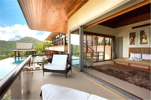 Modern style 5 bedroom sea view villa in Mae Nam