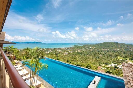 Modern style 5 bedroom sea view villa in Mae Nam