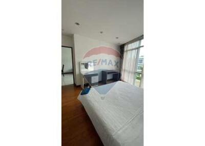 48 Sqm., 1 Bed, 1 Bath Condo listed for ฿ 2,647,700.