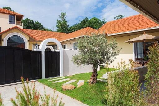 Tuscan-designed Pool Villa in Lamai, Koh Samui - Type A