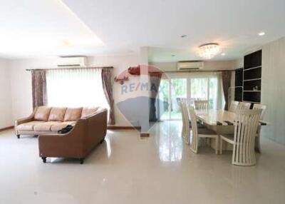298 Sqm., 2 Beds House listed for ฿ 8,900,000.