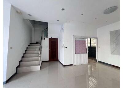 93 Sqm., 2 Baths Townhouse listed for ฿ 1,790,000.