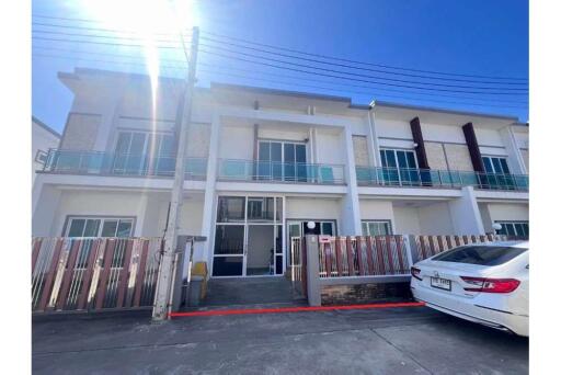 93 Sqm., 2 Baths Townhouse listed for ฿ 1,790,000.