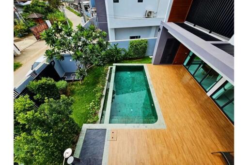 Pool villa in a good location, next to Huai Yai Road. - 920471004-396